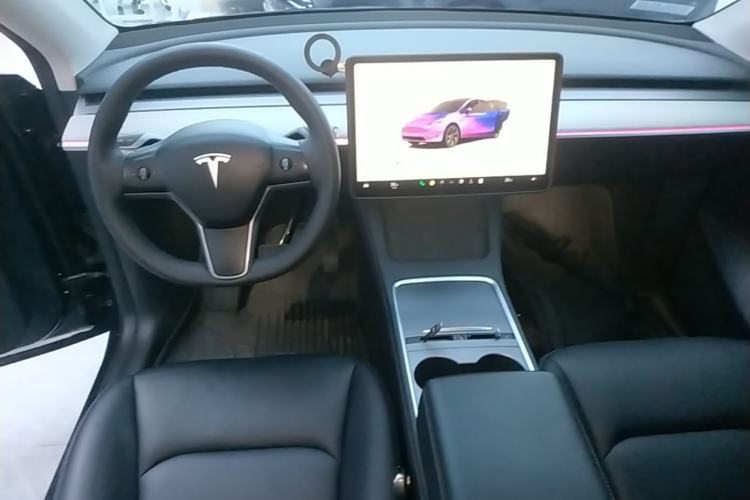 Used Tesla Model Y 2024 Rear-Wheel-Drive Version Center Console
