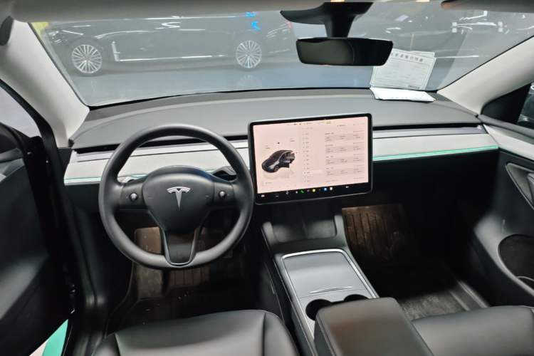 Used Tesla Model Y 2024 Rear-Wheel-Drive Version Center Console