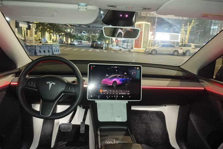 Used Tesla Model Y 2024 Rear-Wheel-Drive Version Center Console