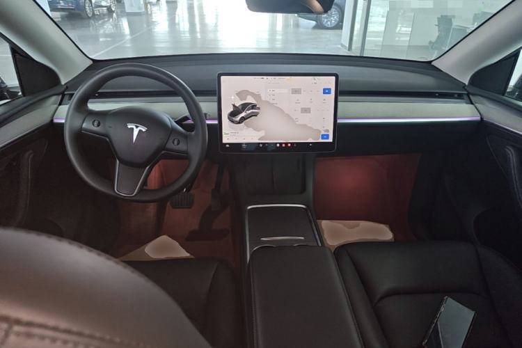 Used Tesla Model Y 2024 Rear-Wheel-Drive Version Center Console