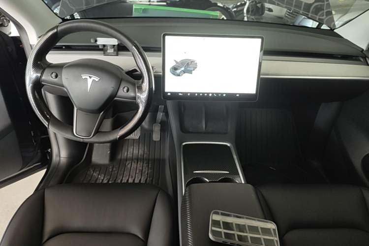 Used Tesla Model Y 2024 Rear-Wheel-Drive Version Center Console