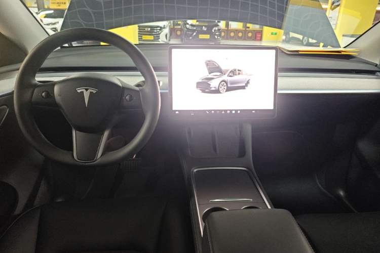 Used Tesla Model Y 2024 Rear-Wheel-Drive Version Center Console