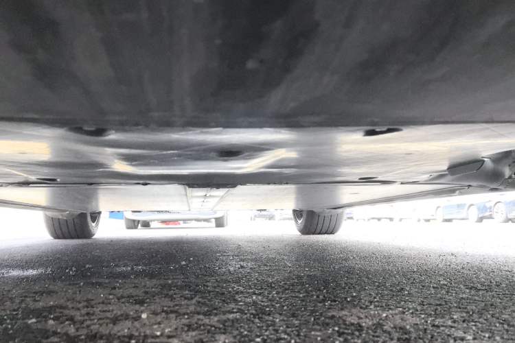 Used Tesla Model Y 2024 Rear-Wheel-Drive Version Chassis Front