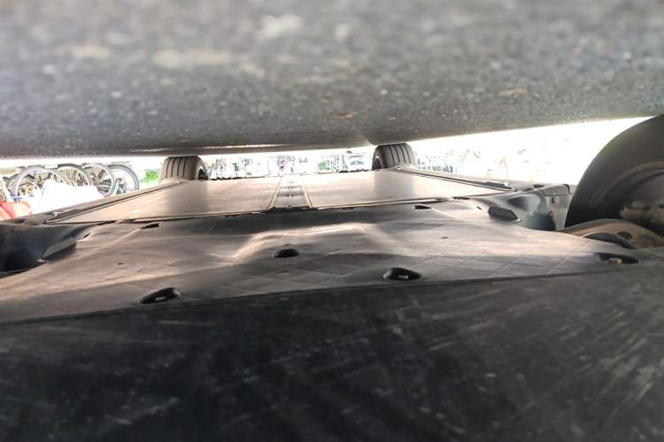 Used Tesla Model Y 2024 Rear-Wheel-Drive Version Chassis Front