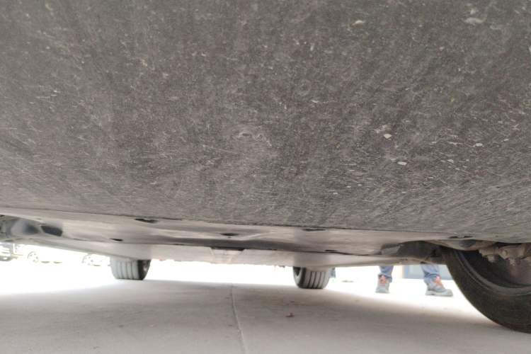 Used Tesla Model Y 2024 Rear-Wheel-Drive Version Chassis Front