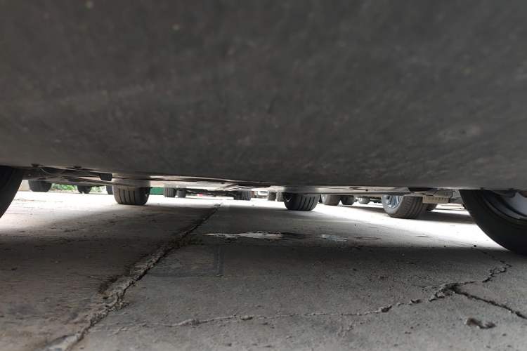 Used Tesla Model Y 2024 Rear-Wheel-Drive Version Chassis Front