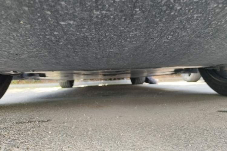 Used Tesla Model Y 2024 Rear-Wheel-Drive Version Chassis Front