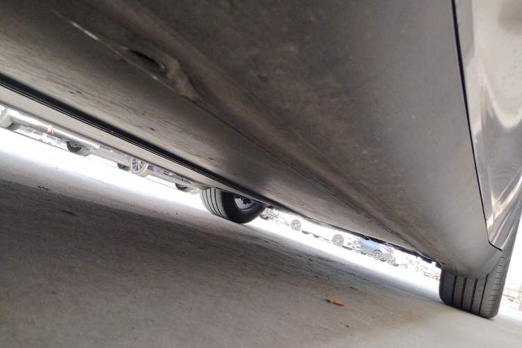 Used Tesla Model Y 2024 Rear-Wheel-Drive Version Chassis Front Left