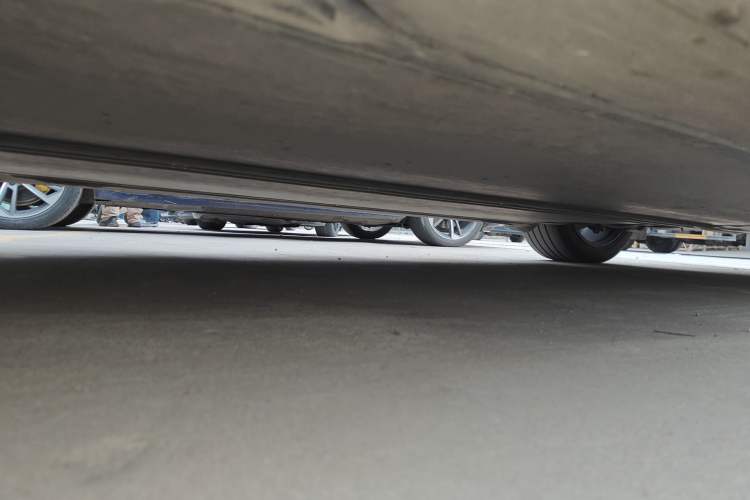 Used Tesla Model Y 2024 Rear-Wheel-Drive Version Chassis Front Left