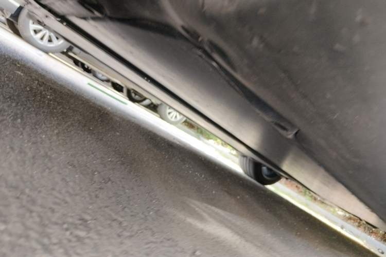 Used Tesla Model Y 2024 Rear-Wheel-Drive Version Chassis Front Left