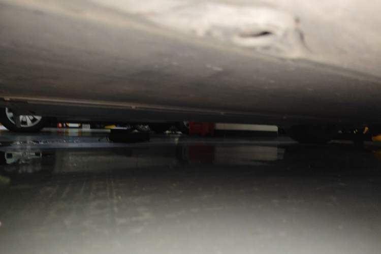 Used Tesla Model Y 2024 Long-Range All-Wheel-Drive Version Chassis Front Left
