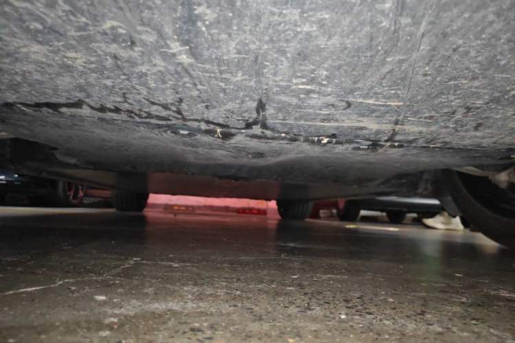 Used Tesla Model Y 2024 Rear-Wheel-Drive Version Chassis Front