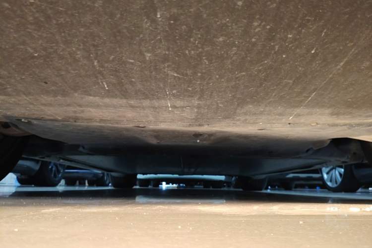 Used Tesla Model Y 2024 Rear-Wheel-Drive Version Chassis Front