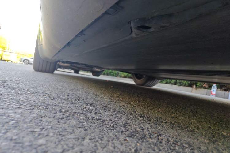 Used Tesla Model Y 2024 Rear-Wheel-Drive Version Chassis Front Right