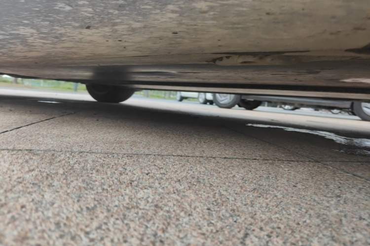 Used Tesla Model Y 2024 Rear-Wheel-Drive Version Chassis Front Right