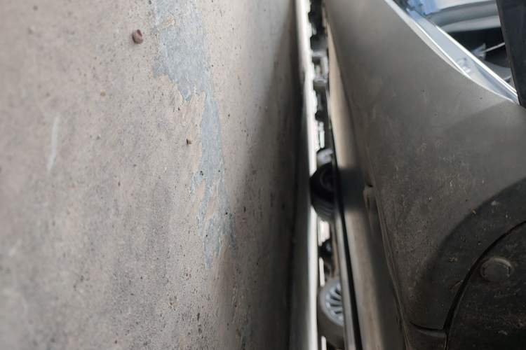 Used Tesla Model Y 2024 Rear-Wheel-Drive Version Chassis Front Right