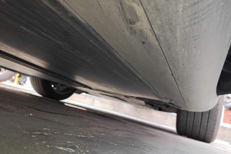 Used Tesla Model Y 2024 Rear-Wheel-Drive Version Chassis Front Right
