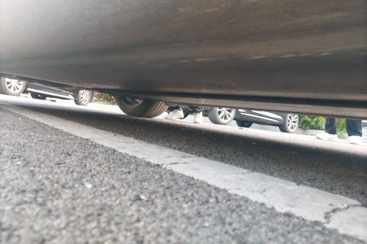 Used Tesla Model Y 2024 Rear-Wheel-Drive Version Chassis Front Right