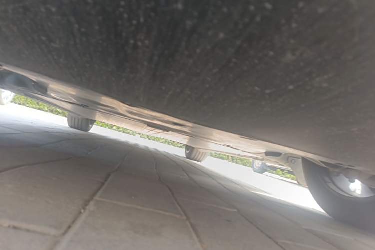 Used Tesla Model Y 2024 Rear-Wheel-Drive Version Chassis Front