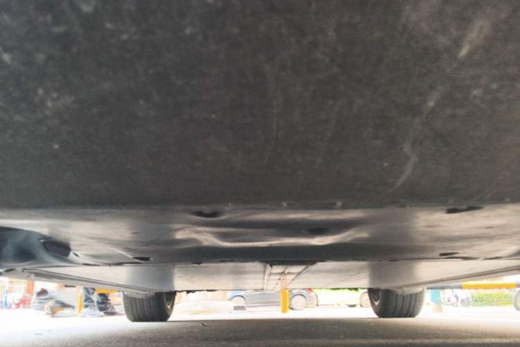 Used Tesla Model Y 2024 Long-Range All-Wheel-Drive Version Chassis Front