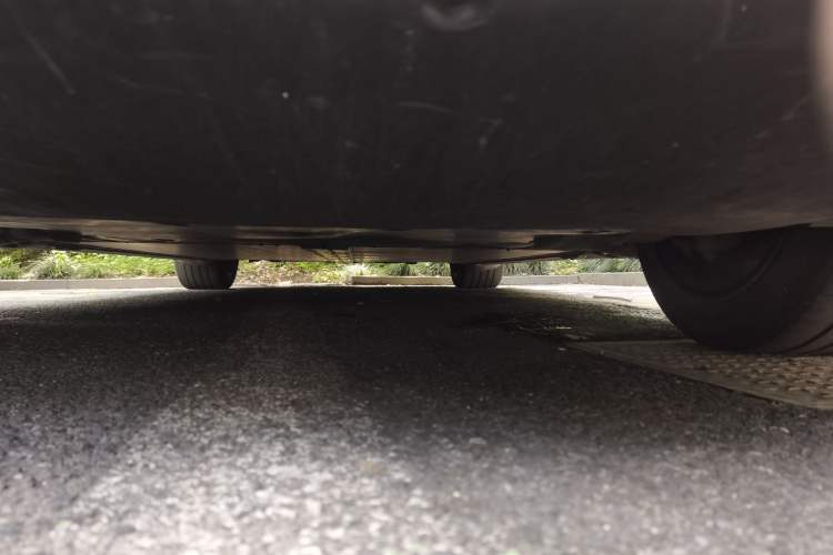Used Tesla Model Y 2024 Rear-Wheel-Drive Version Chassis Front
