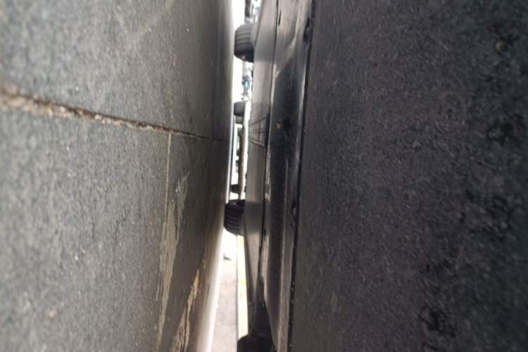 Used Tesla Model Y 2024 Rear-Wheel-Drive Version Chassis Front