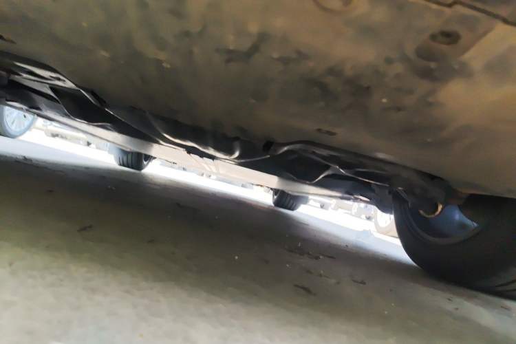 Used Tesla Model Y 2024 Long-Range All-Wheel-Drive Version Chassis Rear