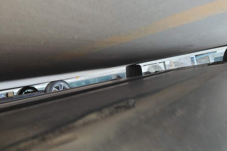 Used Tesla Model Y 2024 Rear-Wheel-Drive Version Chassis Rear Left