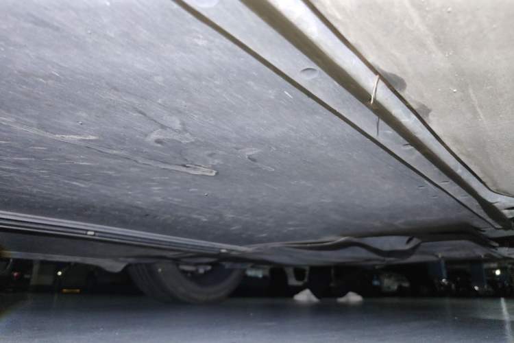 Used Tesla Model Y 2024 Long-Range All-Wheel-Drive Version Chassis Rear Left