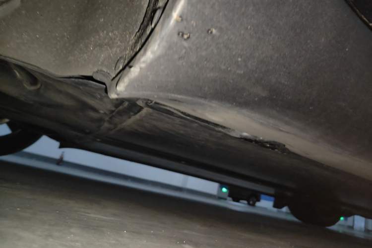 Used Tesla Model Y 2024 Long-Range All-Wheel-Drive Version Chassis Rear Right
