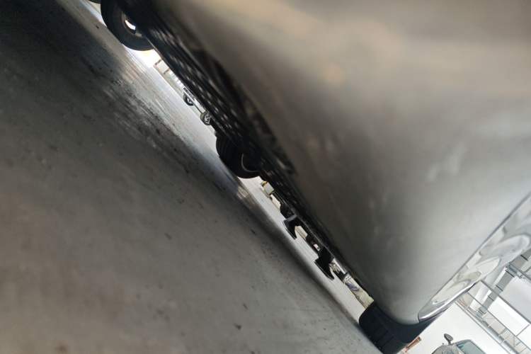 Used Tesla Model Y 2024 Rear-Wheel-Drive Version Chassis Rear Right