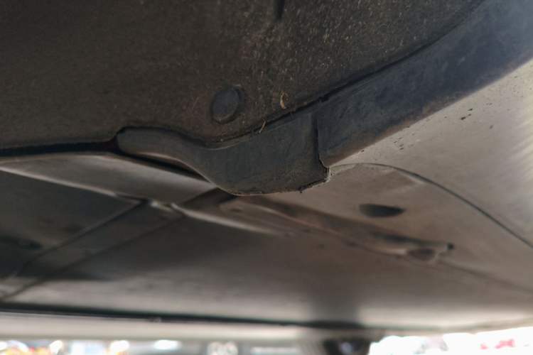 Used Tesla Model Y 2024 Rear-Wheel-Drive Version Chassis Rear Right