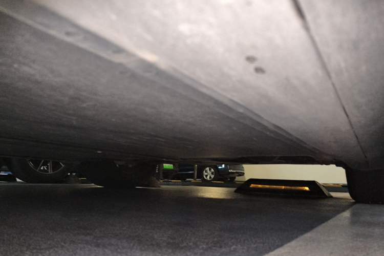 Used Tesla Model Y 2024 Rear-Wheel-Drive Version Chassis Rear Right