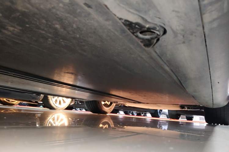 Used Tesla Model Y 2024 Rear-Wheel-Drive Version Chassis Rear Right