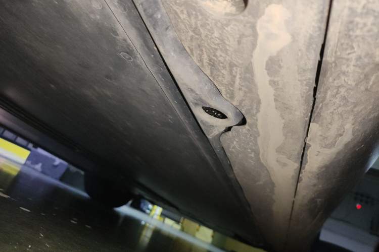 Used Tesla Model Y 2024 Rear-Wheel-Drive Version Chassis Rear Right