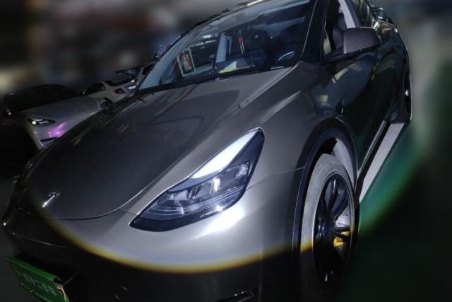 Used Tesla Model Y 2024 Long-Range All-Wheel-Drive Version