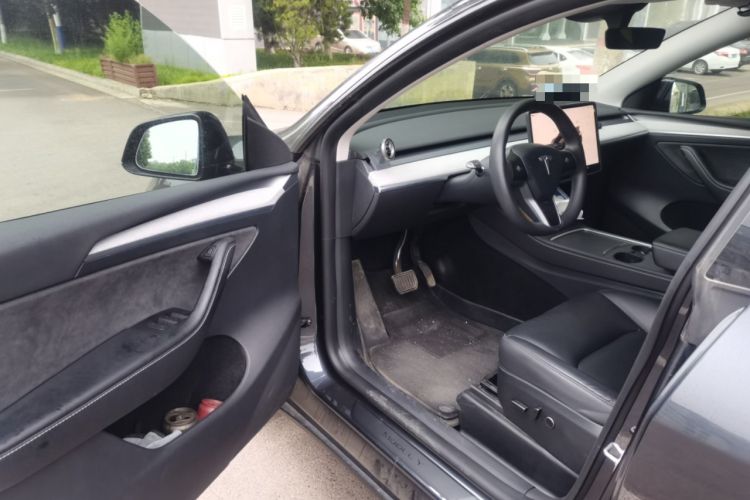 Used Tesla Model Y 2024 Rear-Wheel-Drive Version Driver Seat