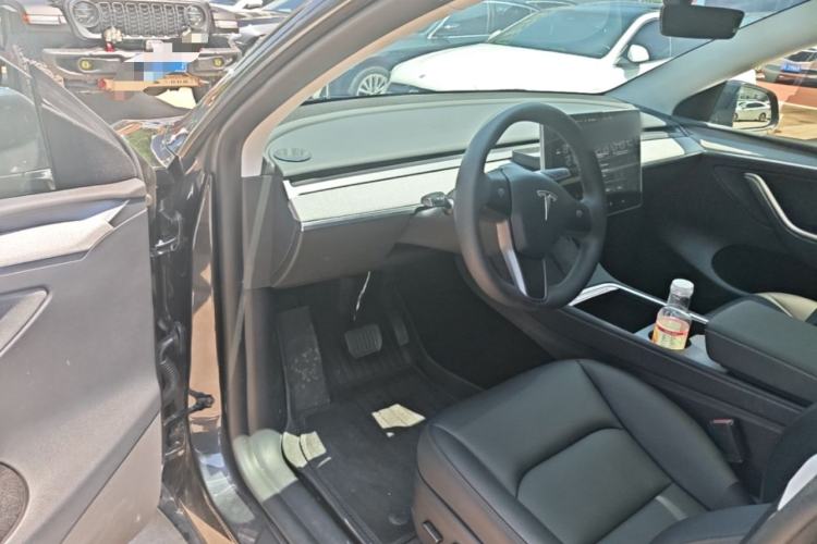 Used Tesla Model Y 2024 Rear-Wheel-Drive Version Driver Seat