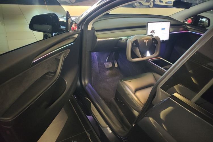 Used Tesla Model Y 2024 Rear-Wheel-Drive Version Driver Seat