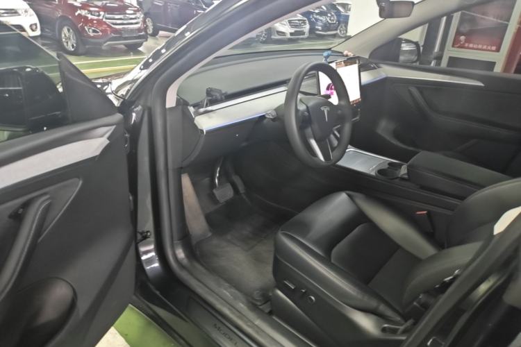 Used Tesla Model Y 2024 Rear-Wheel-Drive Version Driver Seat