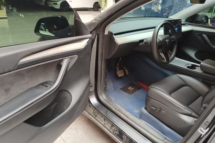 Used Tesla Model Y 2024 Rear-Wheel-Drive Version Driver Seat