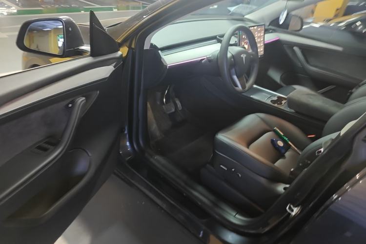 Used Tesla Model Y 2024 Rear-Wheel-Drive Version Driver Seat