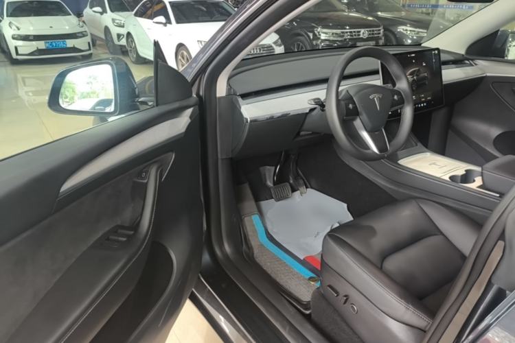 Used Tesla Model Y 2024 Rear-Wheel-Drive Version Driver Seat