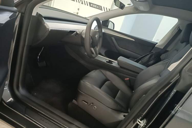 Used Tesla Model Y 2024 Rear-Wheel-Drive Version Driver Seat