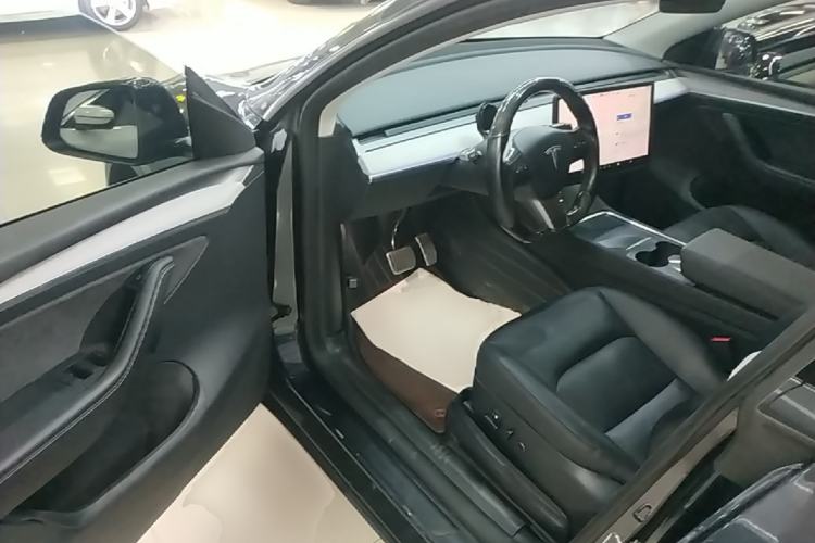 Used Tesla Model Y 2024 Rear-Wheel-Drive Version Driver Seat