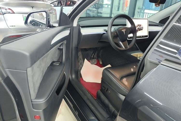 Used Tesla Model Y 2024 Rear-Wheel-Drive Version Driver Seat
