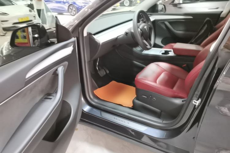 Used Tesla Model Y 2024 Rear-Wheel-Drive Version Driver Seat