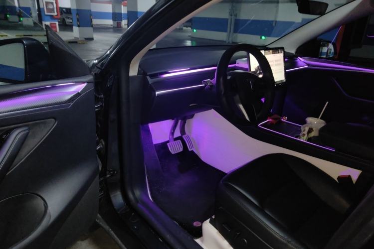 Used Tesla Model Y 2024 Long-Range All-Wheel-Drive Version Driver Seat