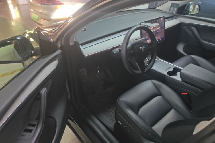 Used Tesla Model Y 2024 Rear-Wheel-Drive Version Driver Seat