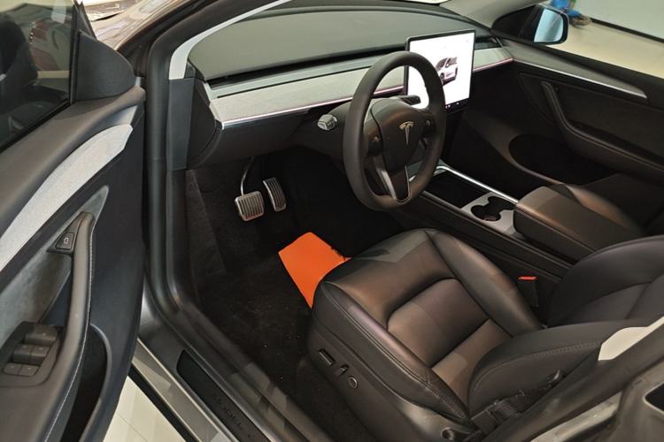Used Tesla Model Y 2024 Rear-Wheel-Drive Version Driver Seat